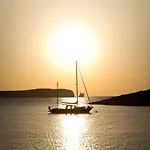 Lejlighed Sunset And For Adults Over 21 Only Naousa