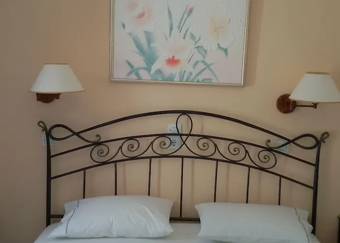 Sunset And For Adults Over 21 Only Apartment