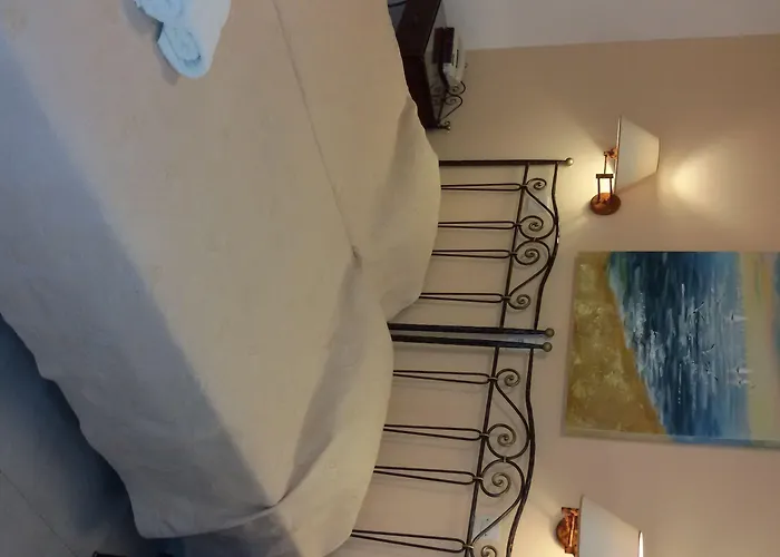 Sunset And For Adults Over 21 Only Apartment